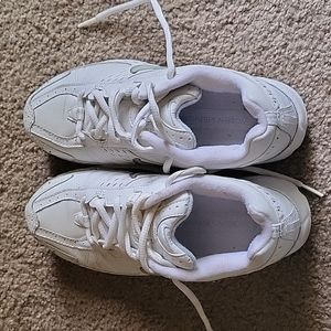 Nike women's shoe 7